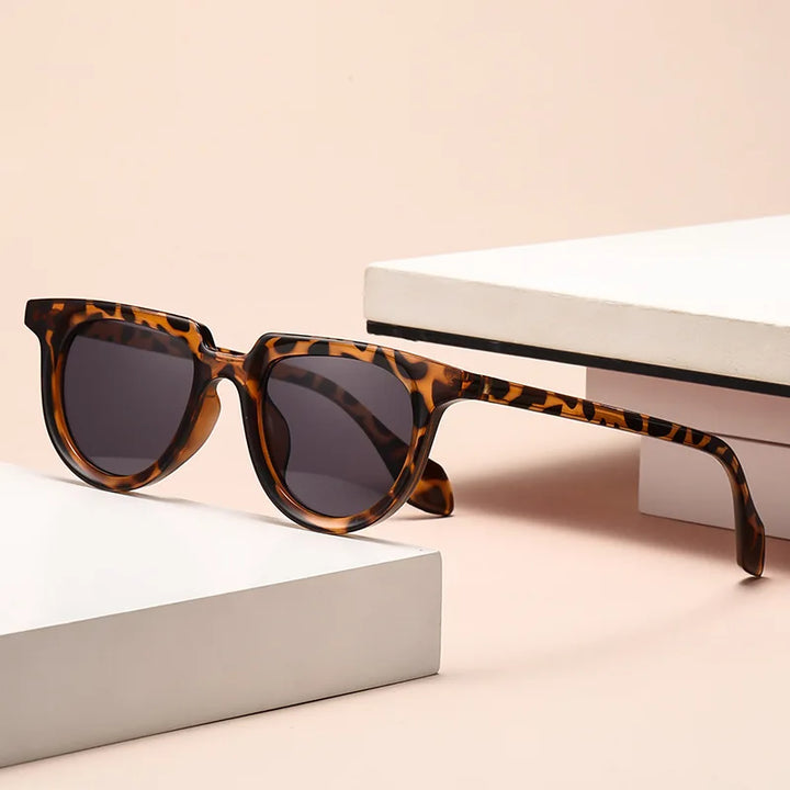 Elara Noir Sunglasses